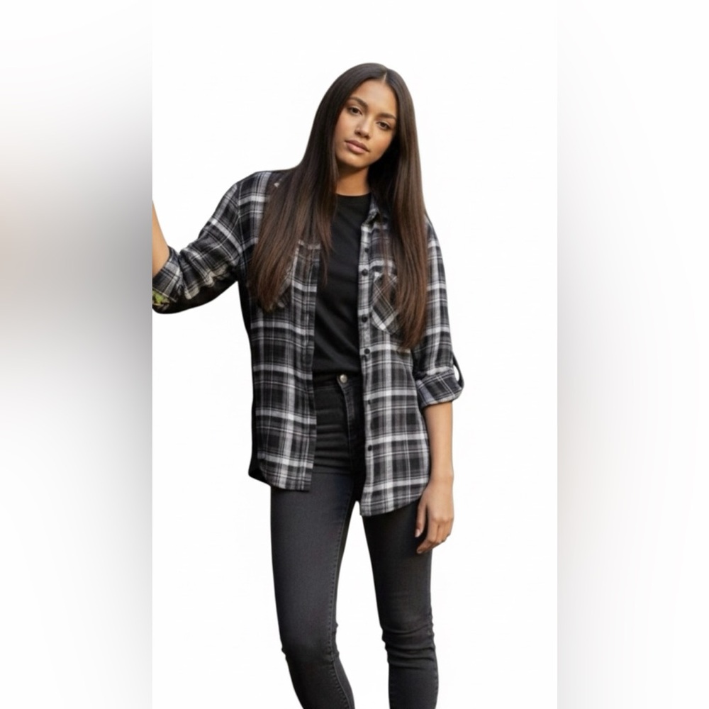 The BLUE Fifth Avenue Black/White/Gray 98 % Cotton Hybrid Shirt, Small